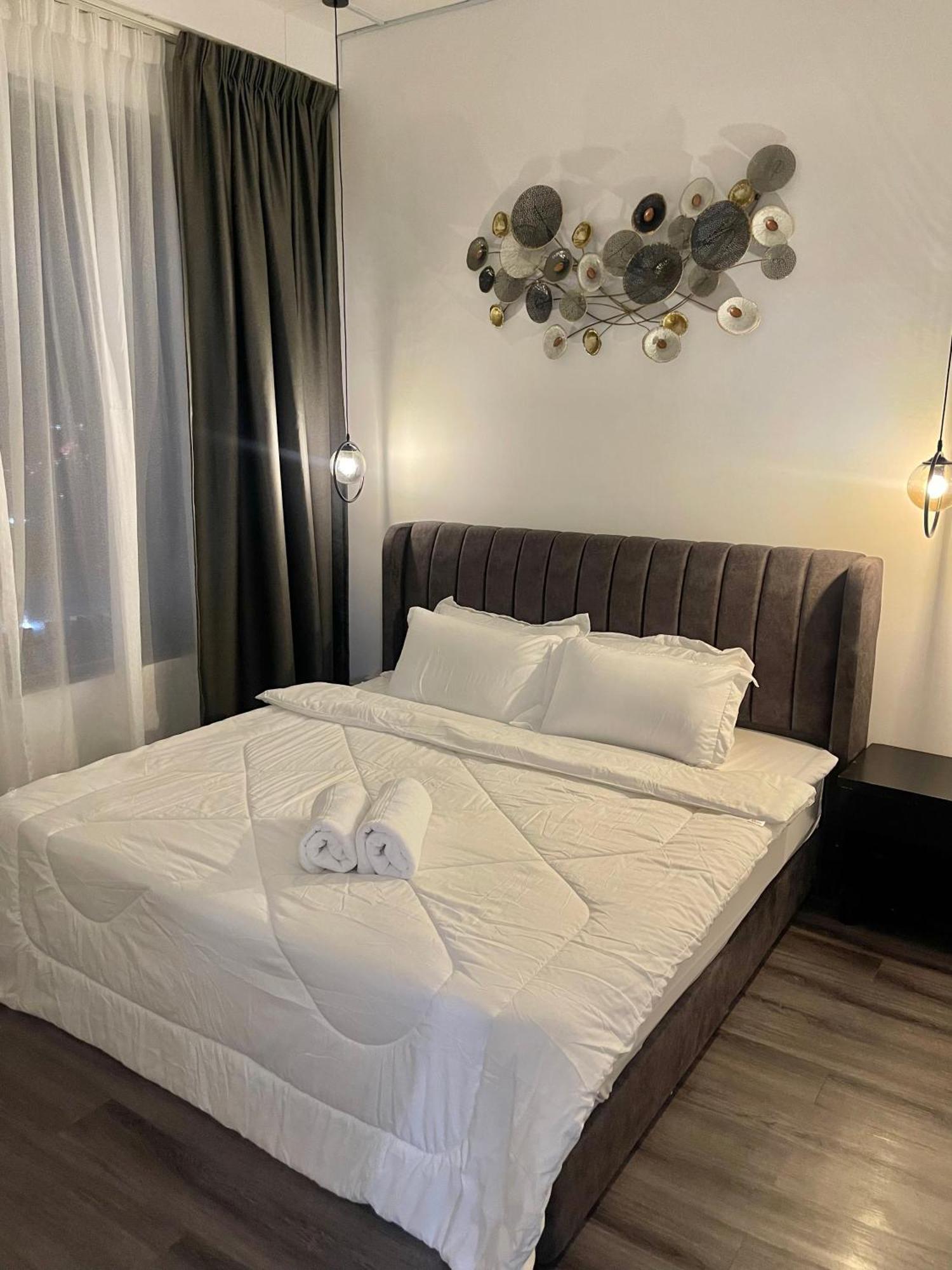 Apartment Sina Troika 1br Netflix Pool Kota Bharu
